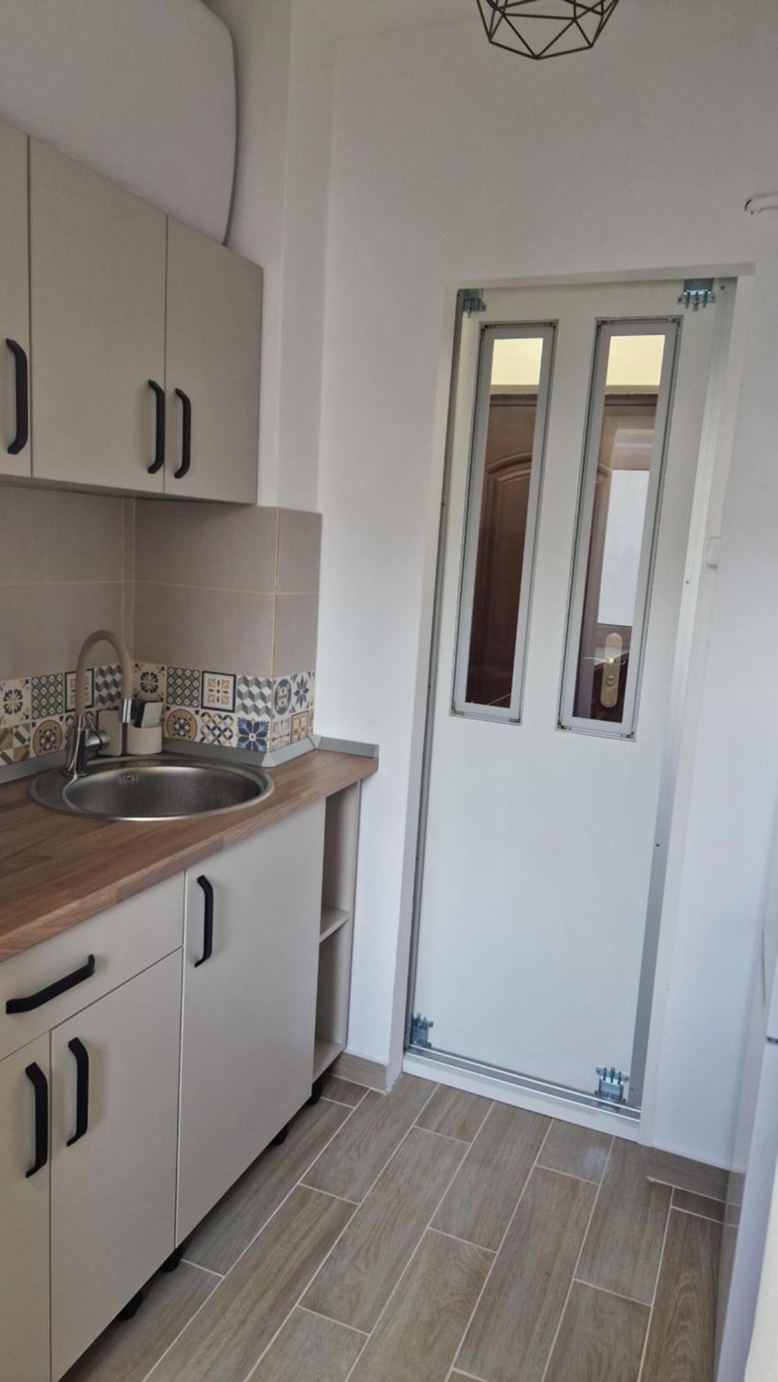 Minerva Studio Craiova Apartment Exterior photo